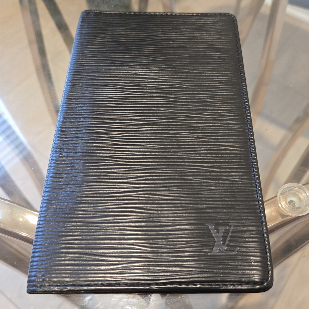 Louis Vuitton Black Epi Leather Checkbook Card Bifold Long Wallet UNISEX